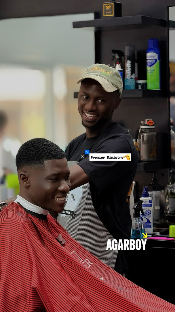 Do, coiffeur chez 221 Sen Barber